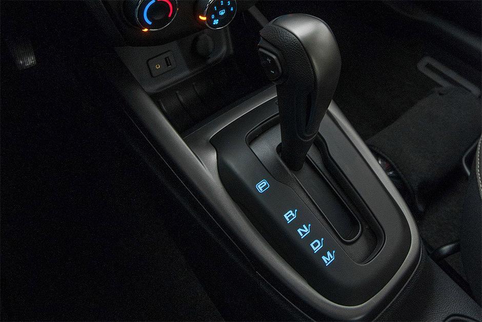 Veículo com câmbio automático Veículo com câmbio automático